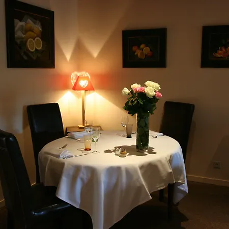 Les Cigognes Отель 3*