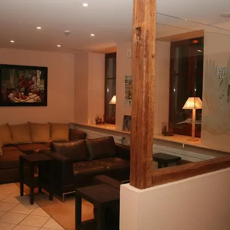 Les Cigognes Hotel