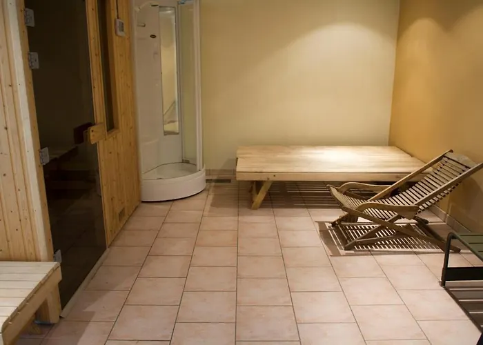 Отель Les Cigognes